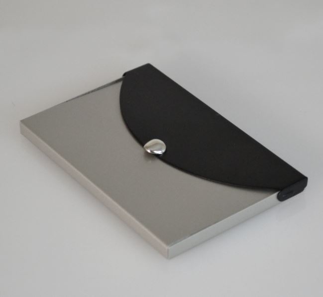 METAL BUSINESS CARD HOLDER