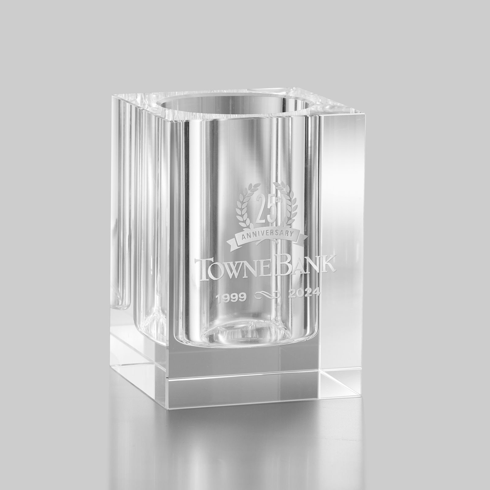 CLASSIC GLASS CRYSTAL PEN HOLDER 